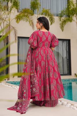 Pink color mal cotton partywear long suit for graceful ethnic looks 2