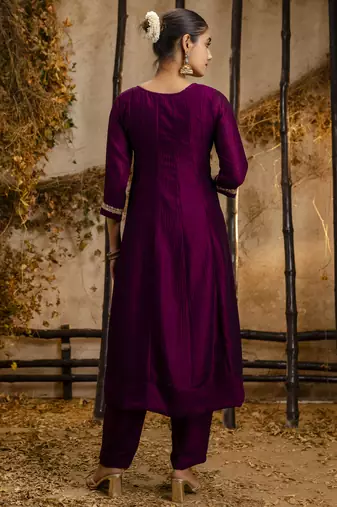 Heavy partywear silk blend purple color kurta set for ceremonial wear