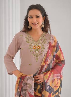 Brown color chanderi silk fabric embroidery work ethnic partywear kurta set 4