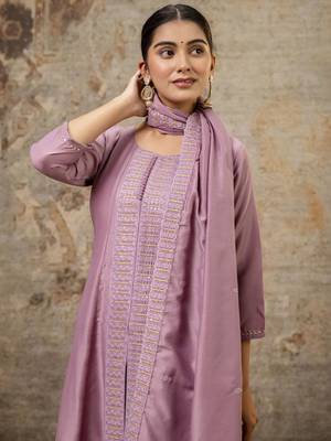 Lavender color silk blend fabric designer embroidery work ethnic partywear palazzo dress 3