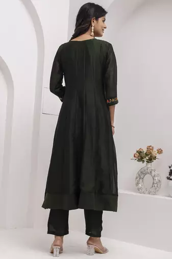 Green color vichitra silk floral embroidery kurta set with dupatta