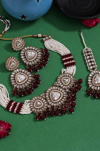 Classic maroon color kundan necklace set