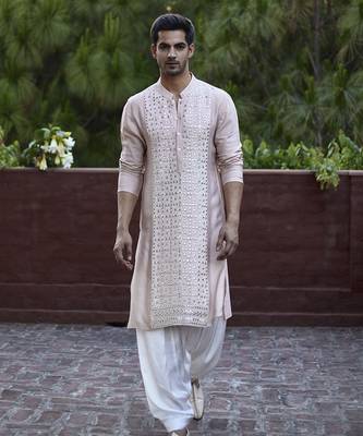 Fawn embroidered mirror work cotton silk sajid kurta (dusty peach) 1