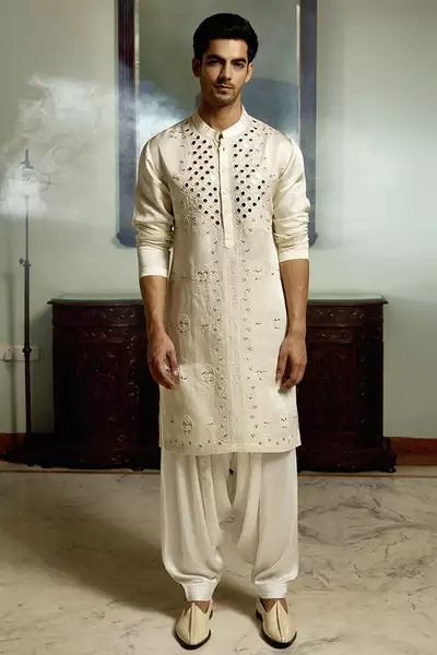 White embroidered mirror work linen daniyal kurta