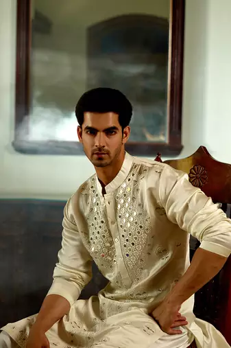 White embroidered mirror work linen daniyal kurta