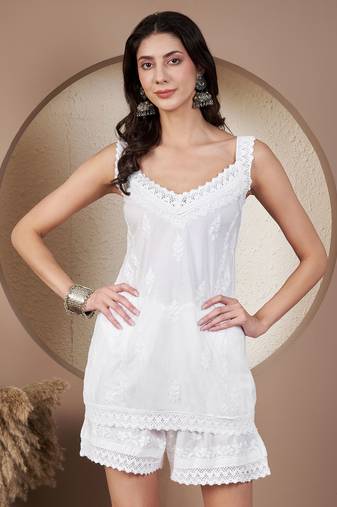 Women white chikankari sleevless short kurti