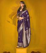 Dark purple two tone handloom weaving silk blend saree with contrast pallu 