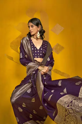Dark purple two tone handloom weaving silk blend saree with contrast pallu 