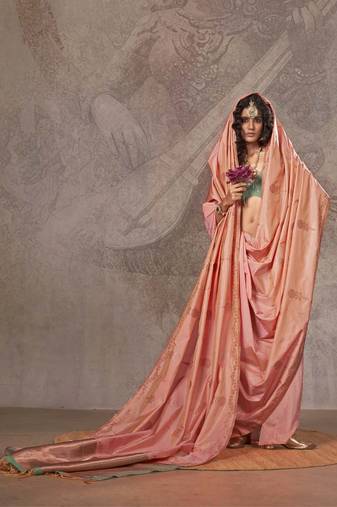 Peach two tone handloom weaving Silk blend saree with contrast pallu 