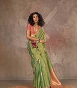 Parrot green two tone handloom weaving Silk blend saree with contrast pallu 