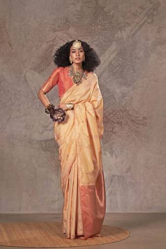 Cream two tone handloom weaving Silk blend saree with contrast pallu 