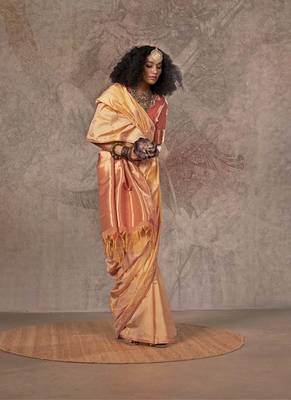 Cream two tone handloom weaving Silk blend saree with contrast pallu  2