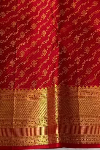 Red silk blend sarees with blouse piece