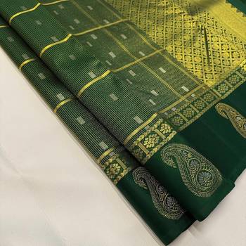 Green silk blend sarees with blouse piece 4