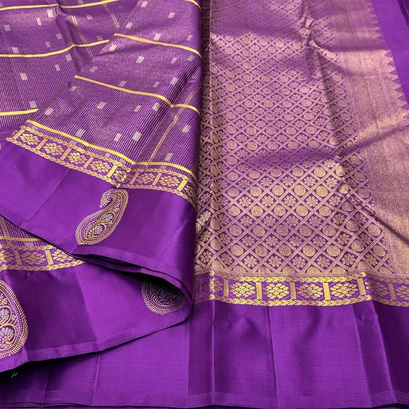 Purple silk blend saree with blouse piece