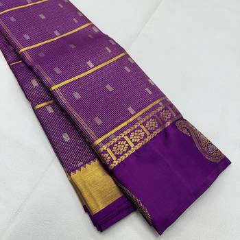 Purple silk blend saree with blouse piece 3