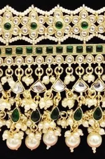Luxury pearl rajasthani long Necklace :: - traditional gold-plated kundan with green stones - bridal wedding jewelry set