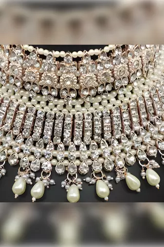 Luxury white crystal choker set - rose gold-plated bridal jewelry with pearl accents