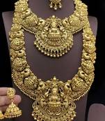 elegant south indian bridal jewelry set with layered necklace and traditional accessories