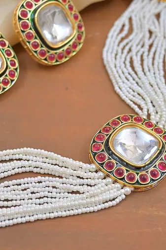 Handcrafted kundan pearl Necklace :: set with ruby red stones - traditional indian wedding jewelry with  earrings