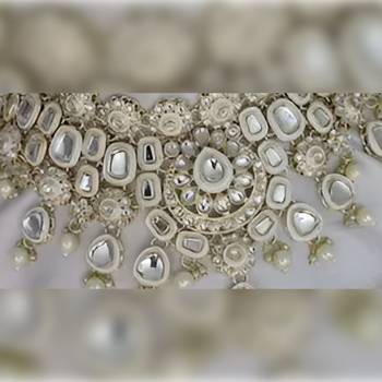 Elegant polki kundan bridal set with necklace, earring & mathapati-handcrafted indian wedding jewelry with pearl accents 2