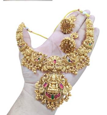 Gold lakshmi temple Necklace :: set - bridal jewelry with ruby and emerald accents 3