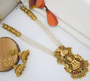 Temple jewelry set - antique gold lakshmi pendant pearl string necklace - south indian traditional wedding collection 1