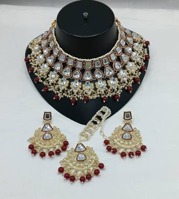 Kundan bridal jewelry set - maroon & crystal choker with earrings & maang tikka - traditional gold-plated wedding set 1