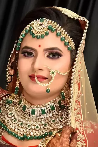 Royal indian bridal kundan jewelry set with green beads handcrafted gold-plated full dulhan set for wedding & festivals