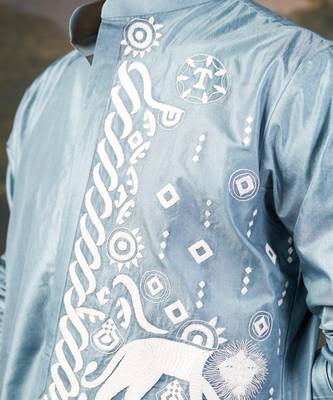 Grey hand-embroidered kurta with pyjama 2