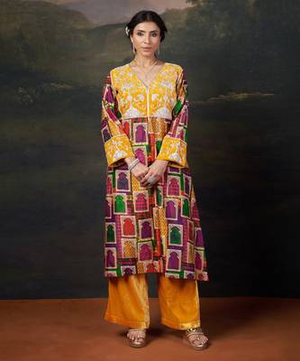 Hand-embroidered jharoka print yellow kurta set 1