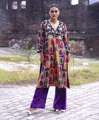 Multicolor hand-embroidered jharoka print kurta set 1