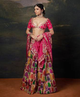 Heavy Zardosi Work Bridal Lehenga Set 4