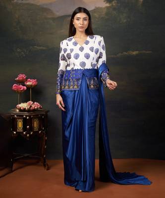 Hand embroidered coat with pre-draped saree 4