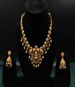 Gold  plated pendant drop temple short necklace set