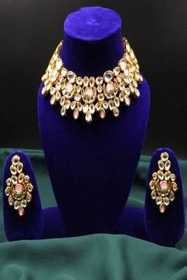 Pink gold plated meenakari kundan heavy choker necklace set with maangtikka 1