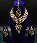 Gold plated meenakari kundan heavy choker necklace set with maangtikka