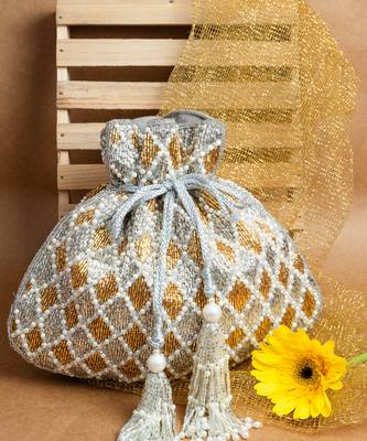 Silver cruzado silver aurum nayaab by sonia 1