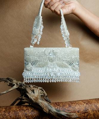 Silver ornate radiance kasse silver mist nayaab by sonia 1