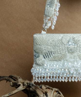 Silver ornate radiance kasse silver mist nayaab by sonia 2