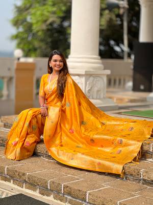 Yellow soft Silk Blend saree with zari weaving meenakari design 4