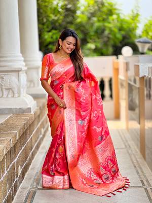 Pink soft Silk Blend saree with zari weaving meenakari design 2