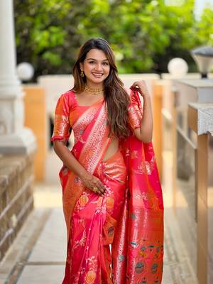 Pink soft Silk Blend saree with zari weaving meenakari design 3