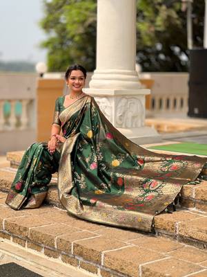 Green soft Silk Blend saree with zari weaving meenakari design 4