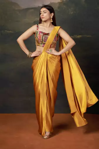 gold Plain silk saree with printed blouse