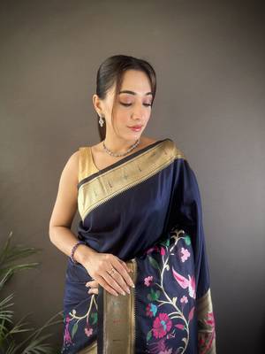 navy blue silk  blend floral zari weaving work paithani saree 3