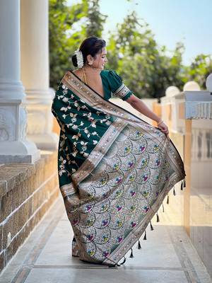 Green soft banarasi silk blend meenakari weaving saree with unstitched blouse 2