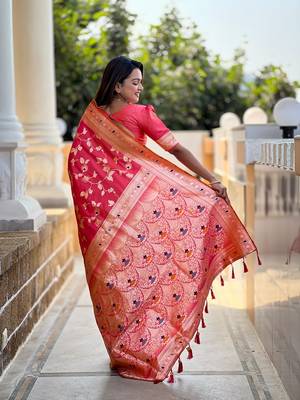 Gajari soft banarasi silk blend meenakari weaving saree with unstitched blouse 2