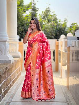 Gajari soft banarasi silk blend meenakari weaving saree with unstitched blouse 3