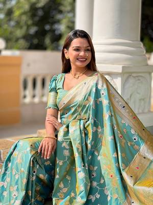 Pista soft banarasi silk blend meenakari weaving saree with unstitched blouse 4